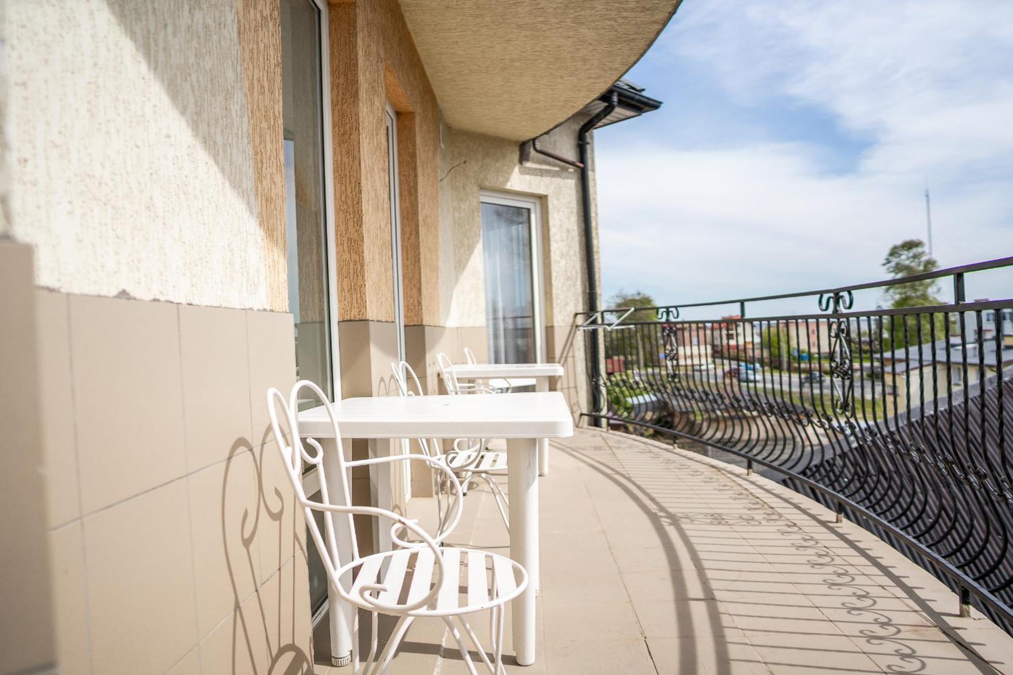 Max Apartamenty - Pokoje - Domki - Restauracja - Basen Mielno  Exterior foto